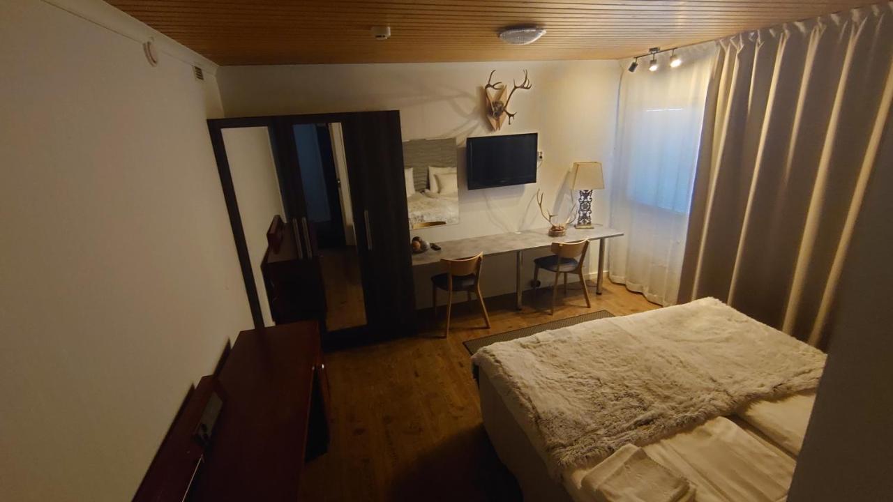 Hotel Guossi カリガスニエミ エクステリア 写真